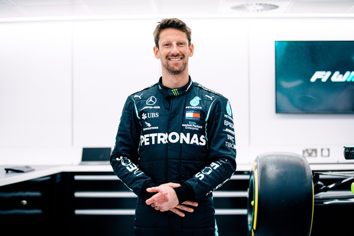 Grosjean po hrozivej nehode opäť zasadne do monopostu F1. Šancu mu dá Mercedes